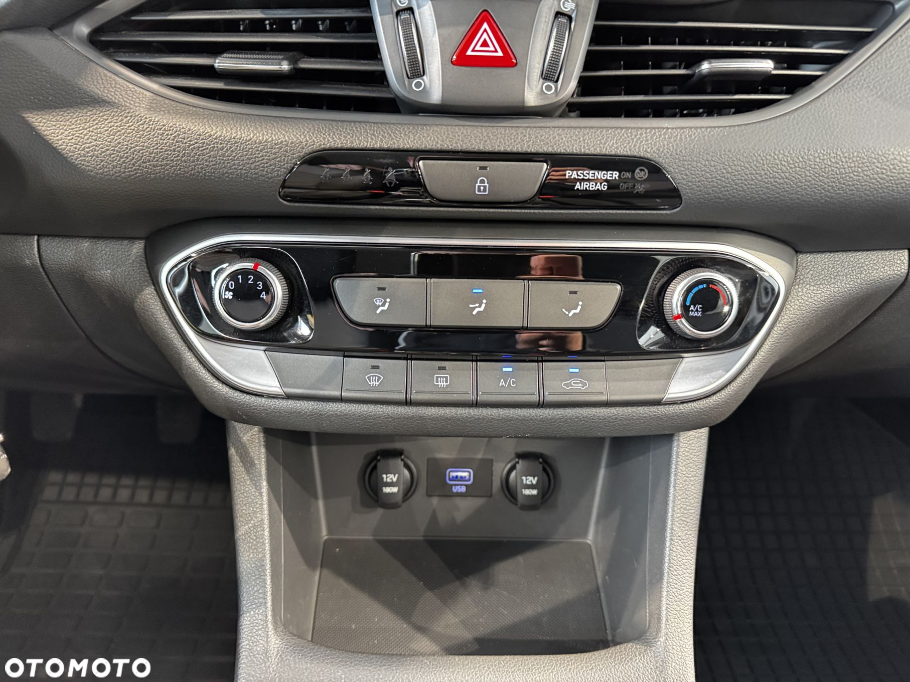 Hyundai i30 - 21