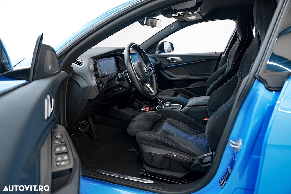 BMW M2 M235i xDrive - 17