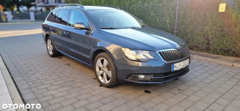 Skoda Superb 2.0 TDI DSG Exclusive - 6