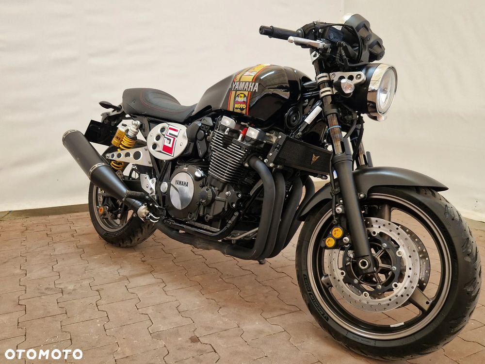 Yamaha XJR - 2
