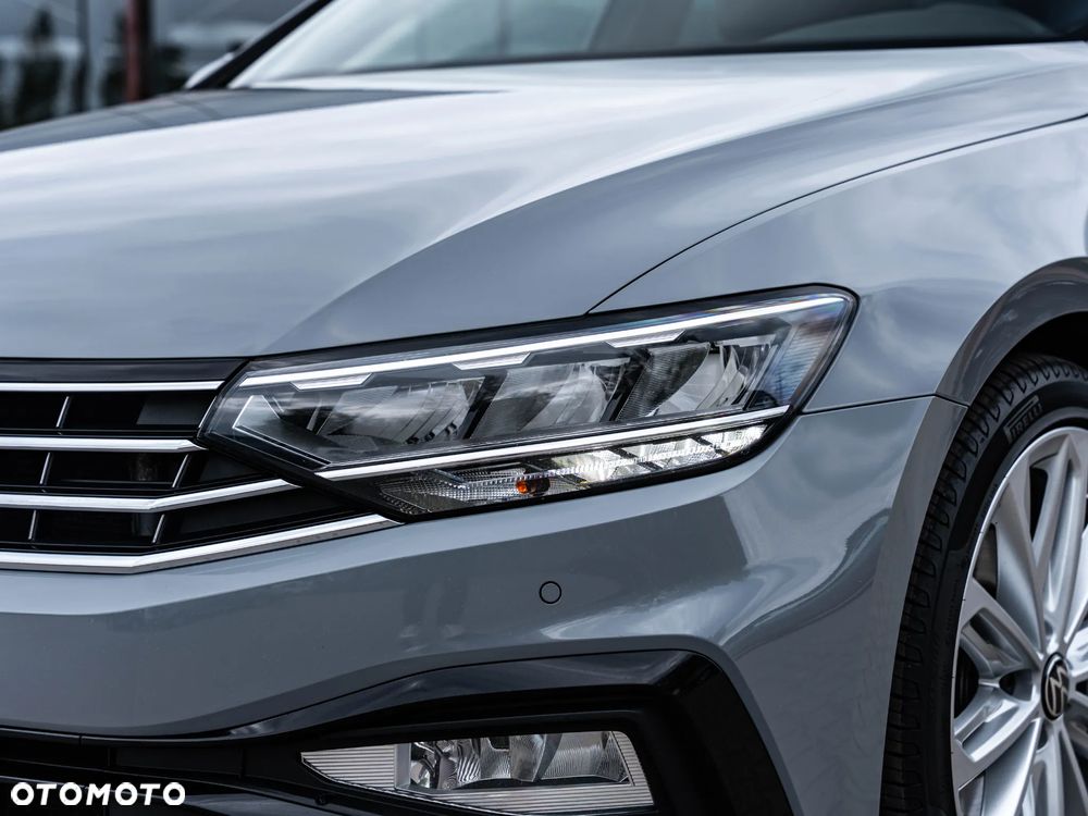Volkswagen Passat Variant - 17