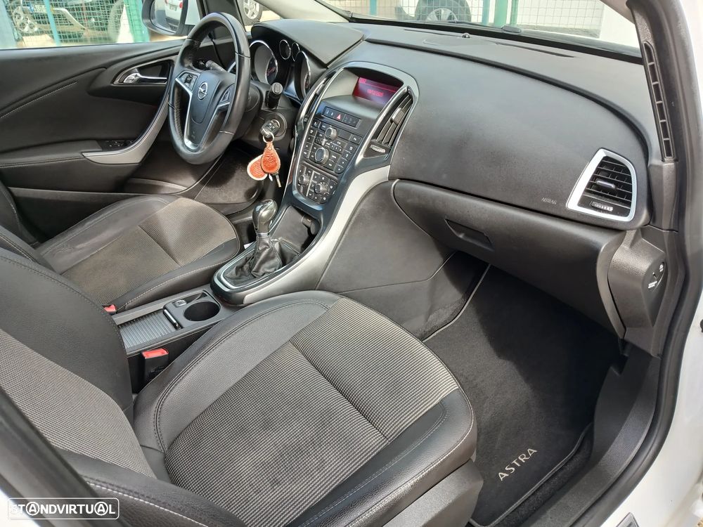 Opel Astra Sports Tourer 1.4 T Cosmo - 25