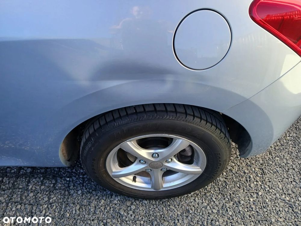 Toyota Auris 1.4 VVT-i Terra - 9
