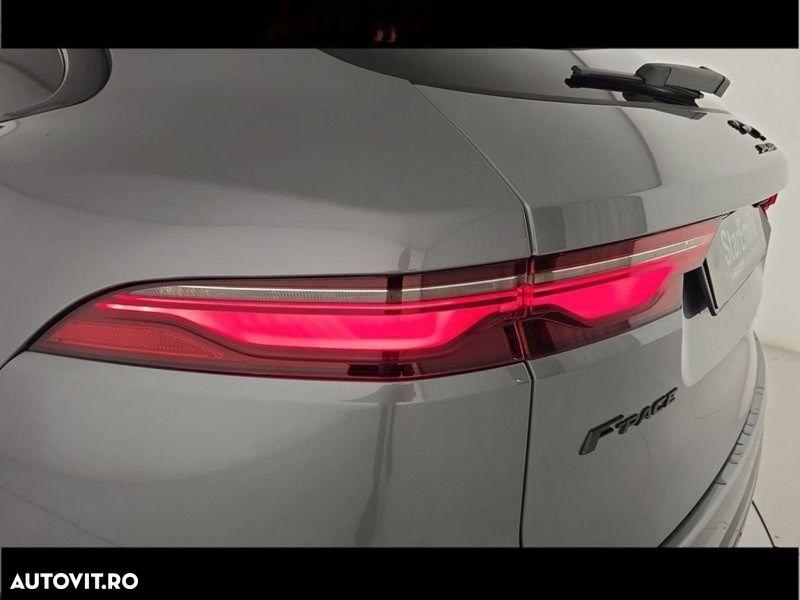 Jaguar F-Pace D200 AWD R-Dynamic SE - 19