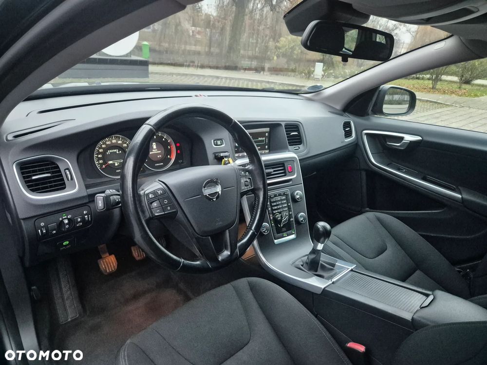 Volvo V60 DRIVe - 21
