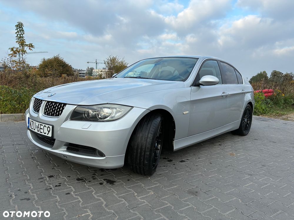 BMW Seria 3 325i - 3