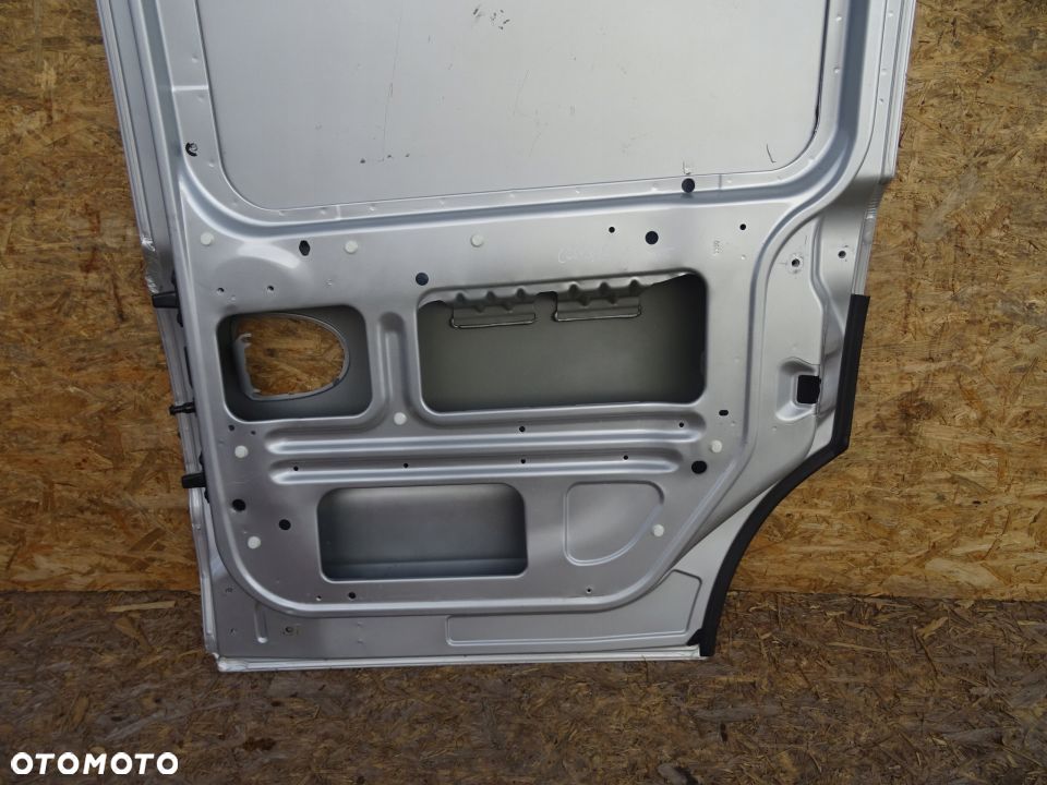 DRZWI PRAWY TYŁ PRZESUWNE OPEL COMBO C 1.4 16V - 4