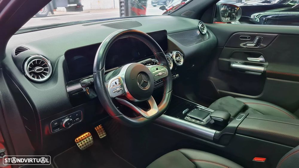 Mercedes-Benz GLA 200 d AMG Line - 12