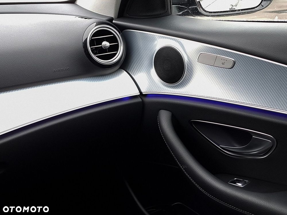 Mercedes-Benz Klasa E - 22