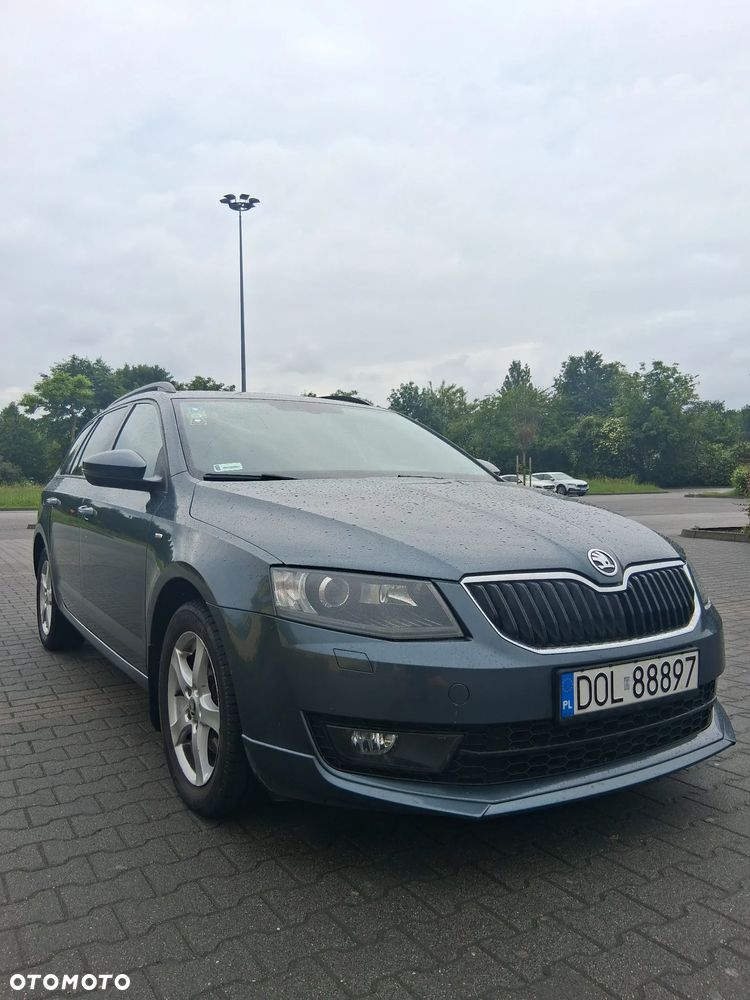 Skoda Octavia 2.0 TDI (Green tec) DSG Joy - 3