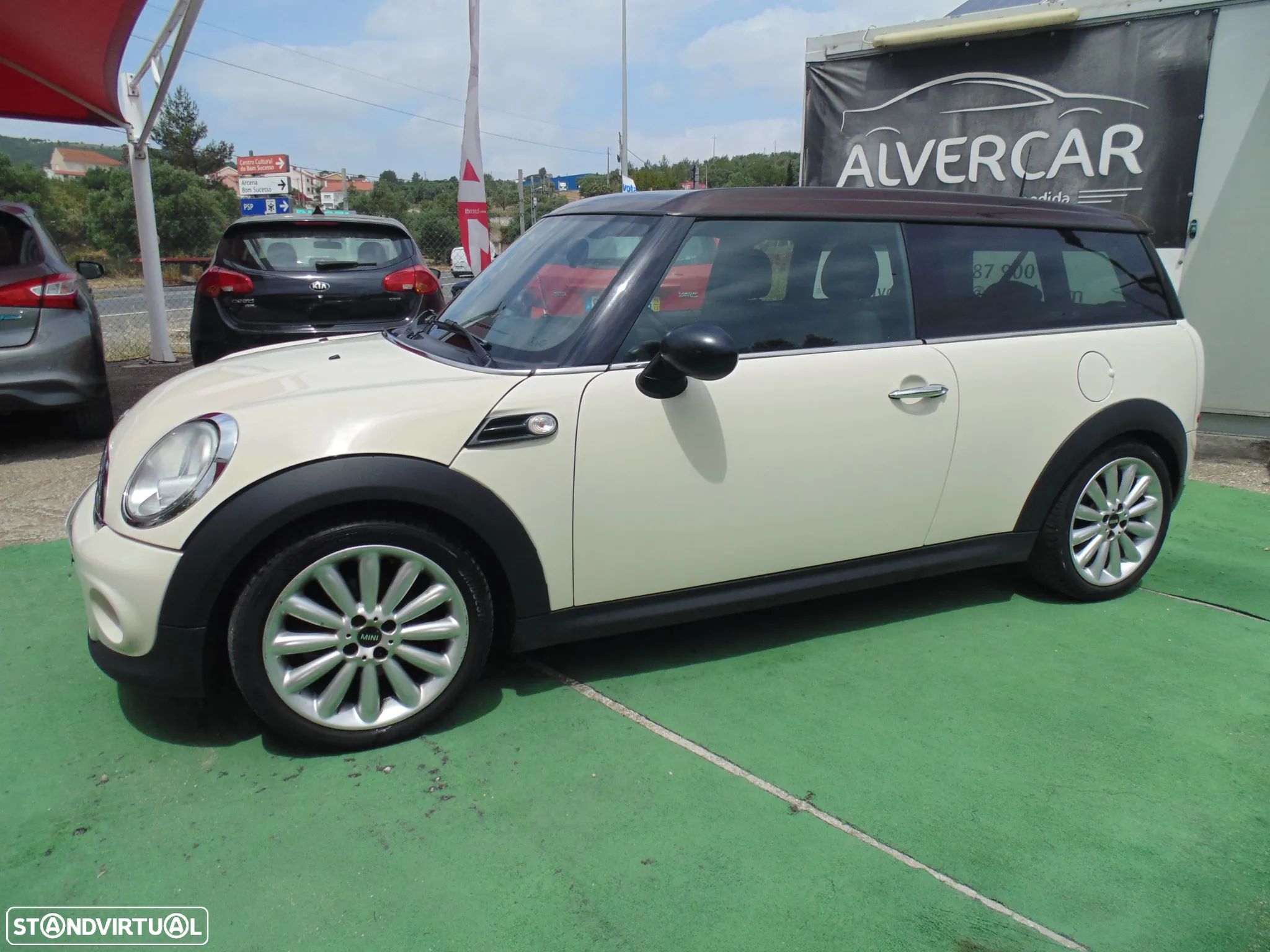MINI Clubman Cooper D - 1
