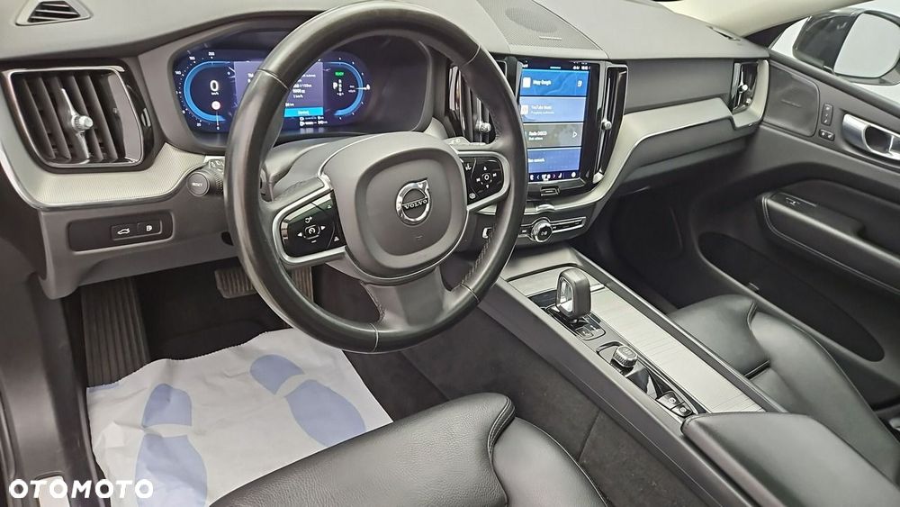 Volvo XC 60 T6 Plug-In Hybrid AWD Plus Bright - 9