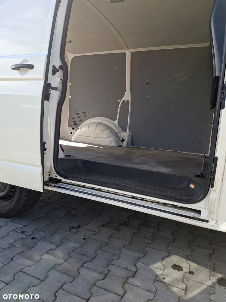 Volkswagen Transporter T5 - 6