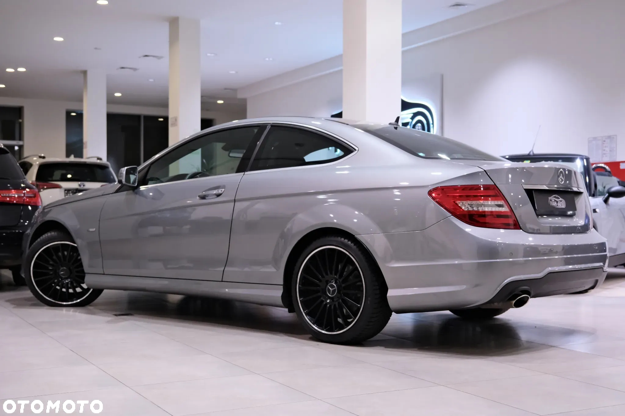 Mercedes-Benz Klasa C 220 CDI DPF Coupe (BlueEFFICIENCY) - 7