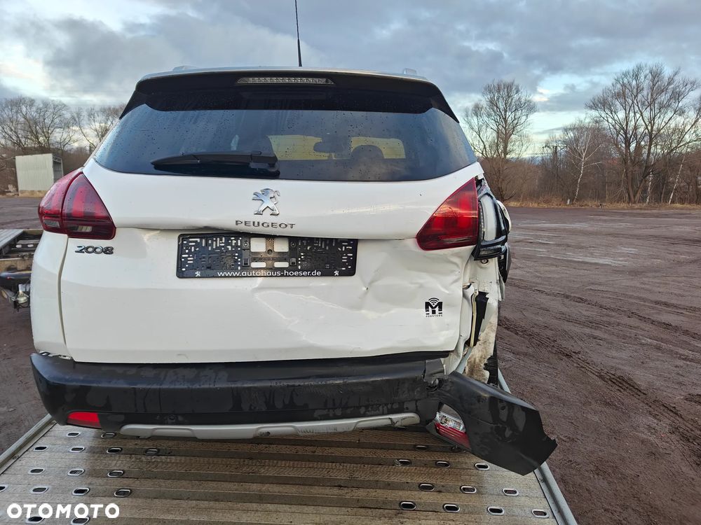 Peugeot 2008 PureTech 110 GPF Stop&Start EAT6 Allure - 4