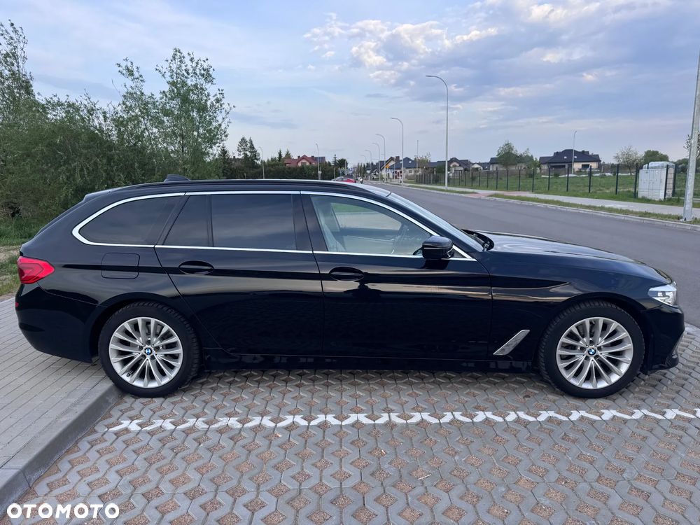 BMW Seria 5 520d Luxury Line - 11