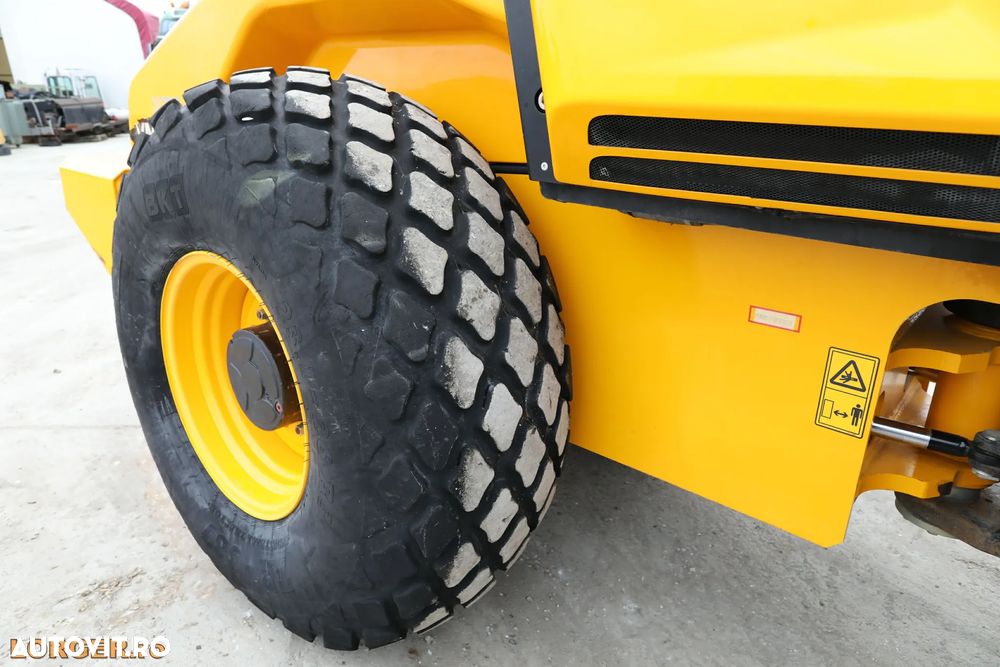 JCB JCB -VM 117 - 11