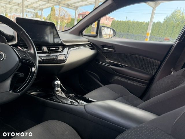 Toyota C-HR Business-Edition - 10