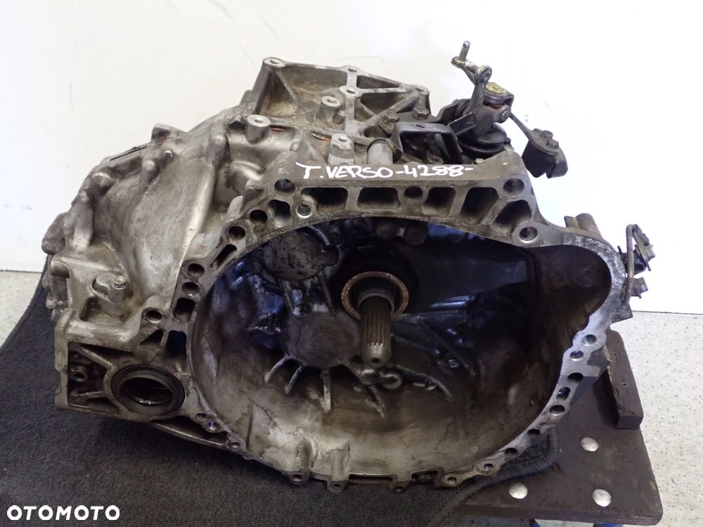 TOYOTA VERSO 2.0 D4D 09- SKRZYNIA BIEGÓW MANUALNA - 1