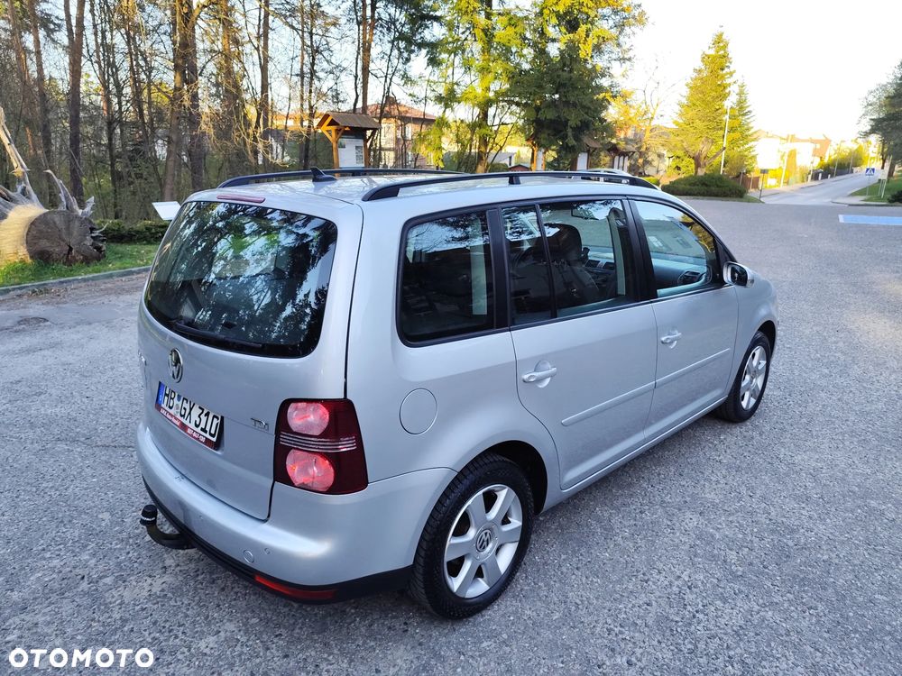 Volkswagen Touran 1.9 TDI DPF Trendline - 26