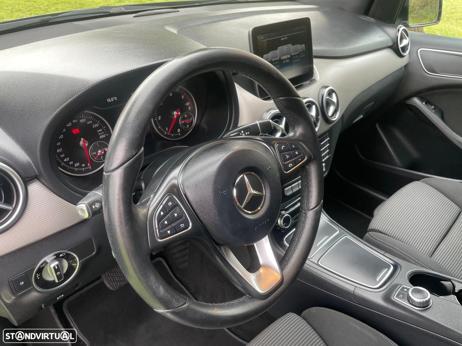 Mercedes-Benz B 180 (CDI) d 7G-DCT Urban - 32