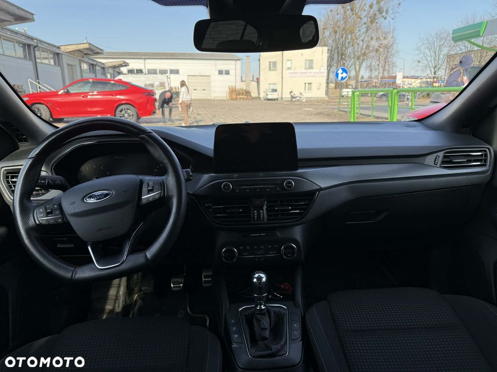 Ford Focus 1.0 EcoBoost ST-Line - 8