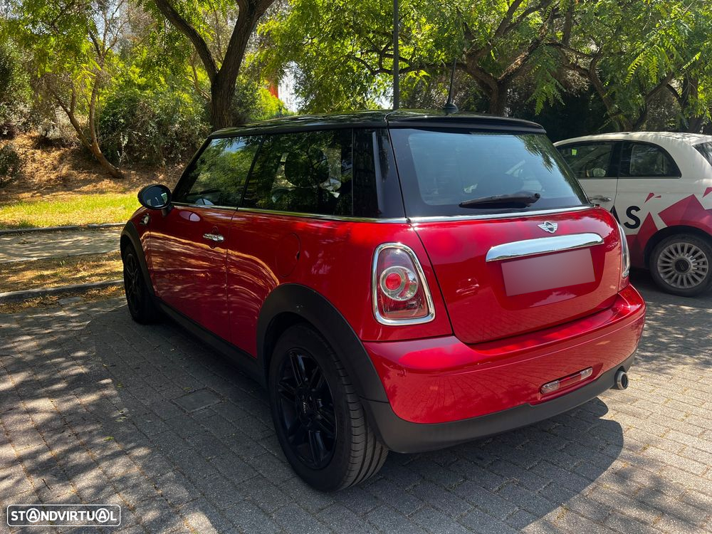 MINI 3 Portas Cooper D - 4