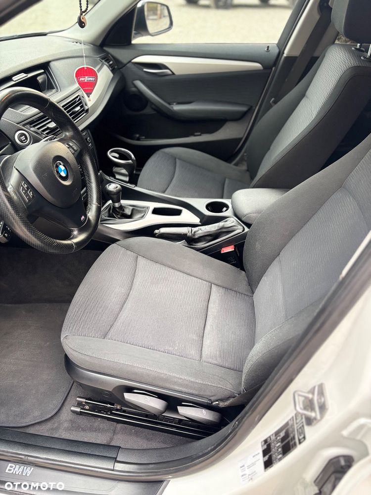 BMW X1 sDrive16d Sport Line - 36