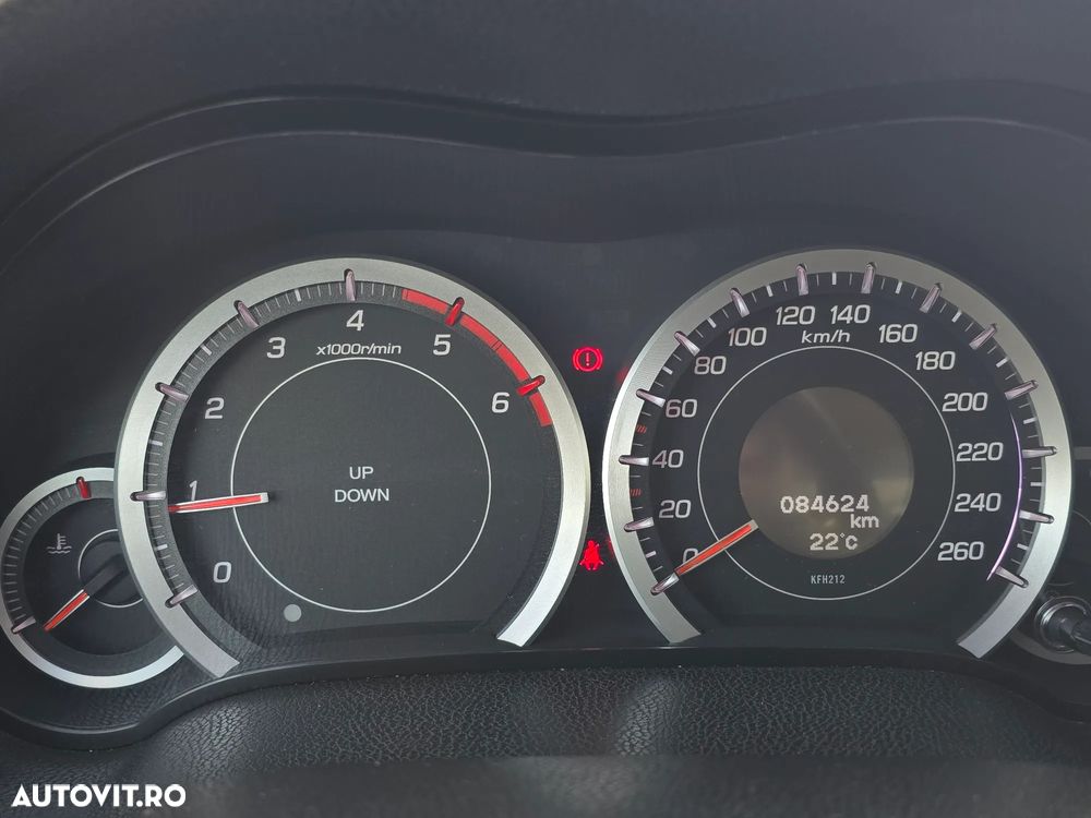 Honda Accord 2.2 i-DTEC MT Elegance - 7