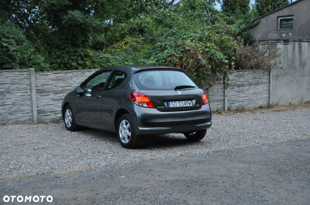 Peugeot 207 1.4 Presence - 4