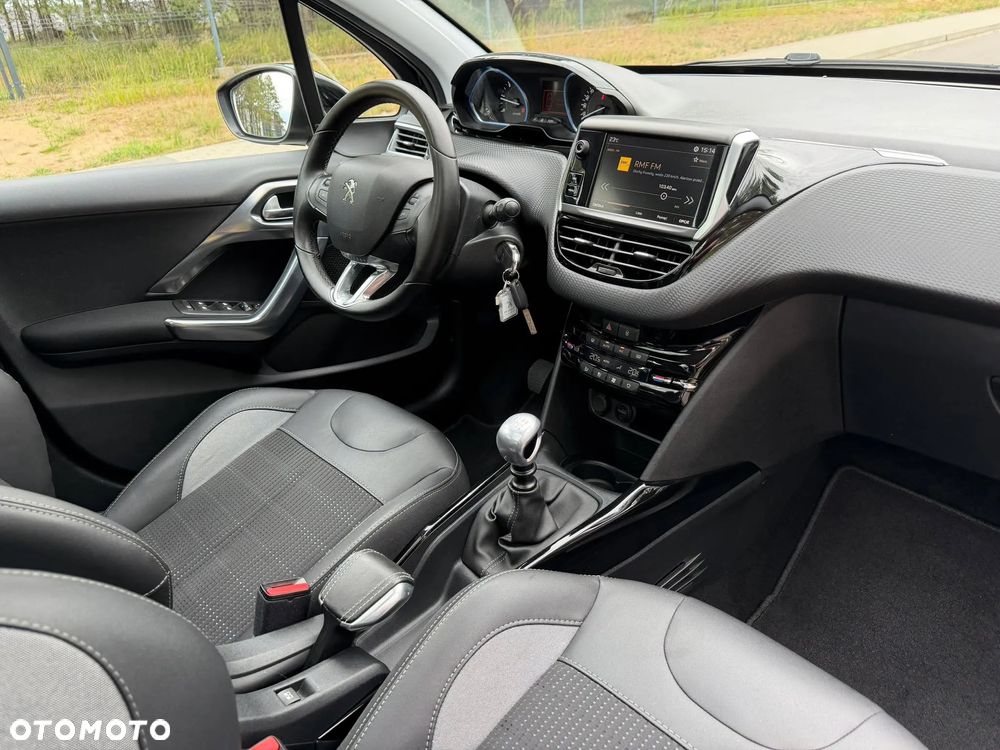 Peugeot 2008 1.5 BlueHDi Crossway - 17