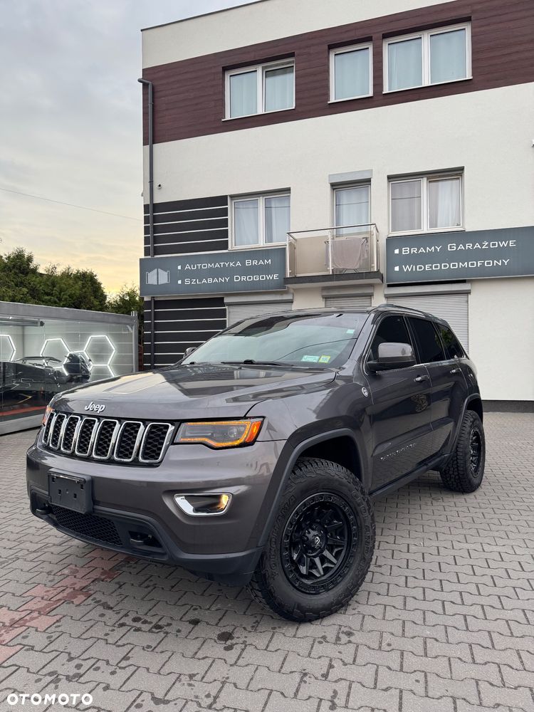 Jeep Grand Cherokee - 19