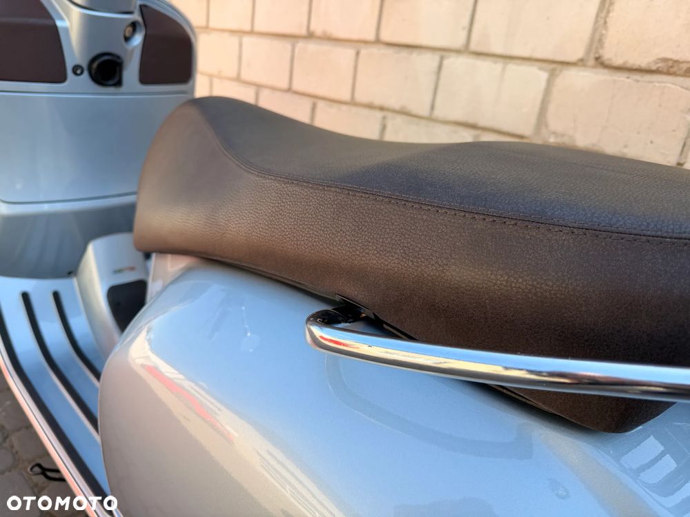 Vespa GTS - 17