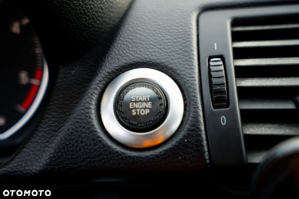 BMW Seria 1 118d DPF - 14