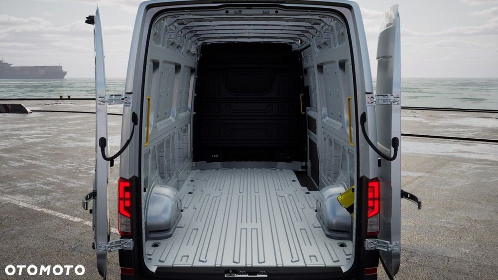 Volkswagen Crafter - 14