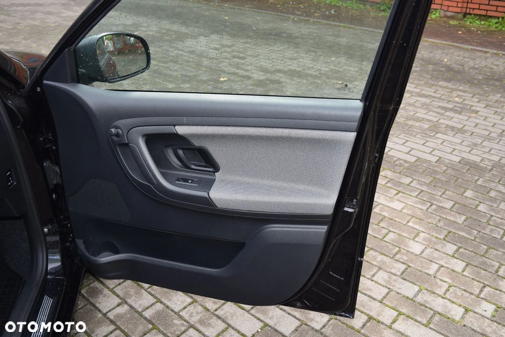 Skoda Fabia 1.2 HTP Active - 12