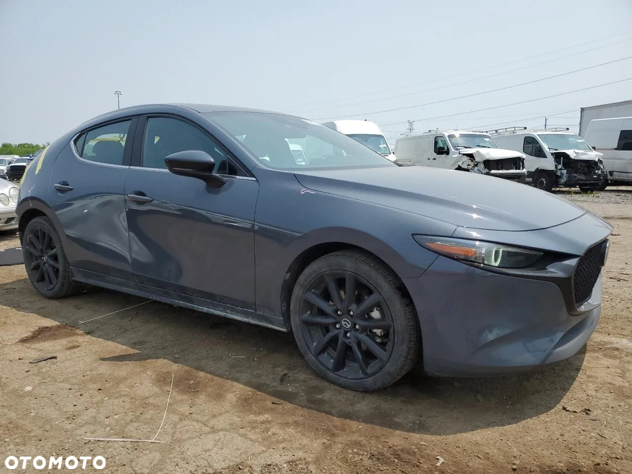 Mazda 3 - 4