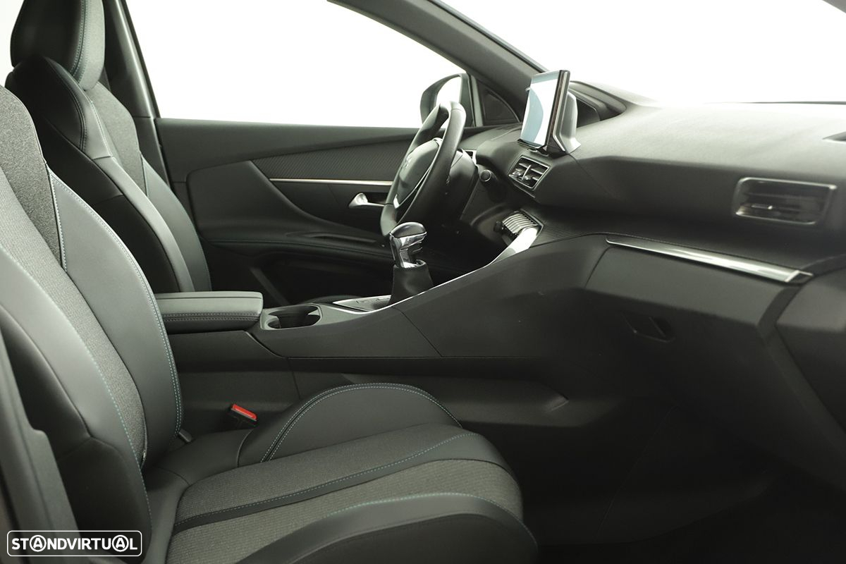 Peugeot 3008 1.2 PureTech Allure Pack - 22