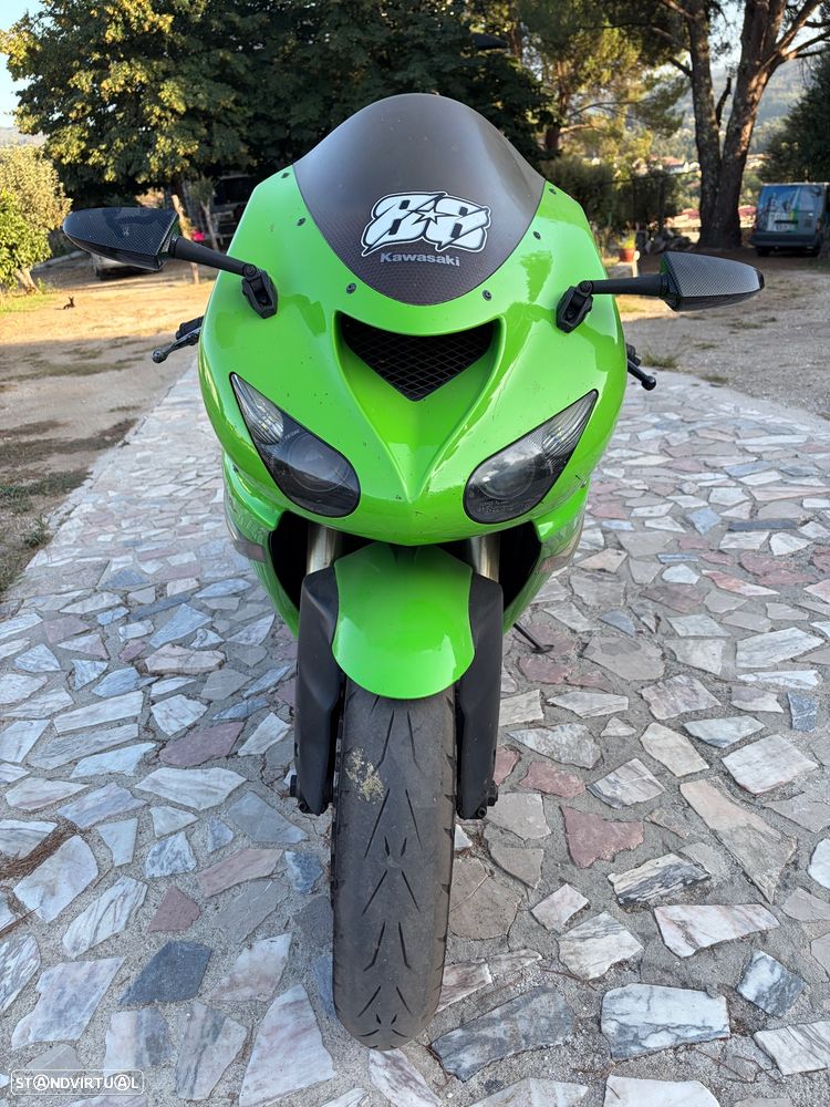 Kawasaki ZXR Ninja - 1