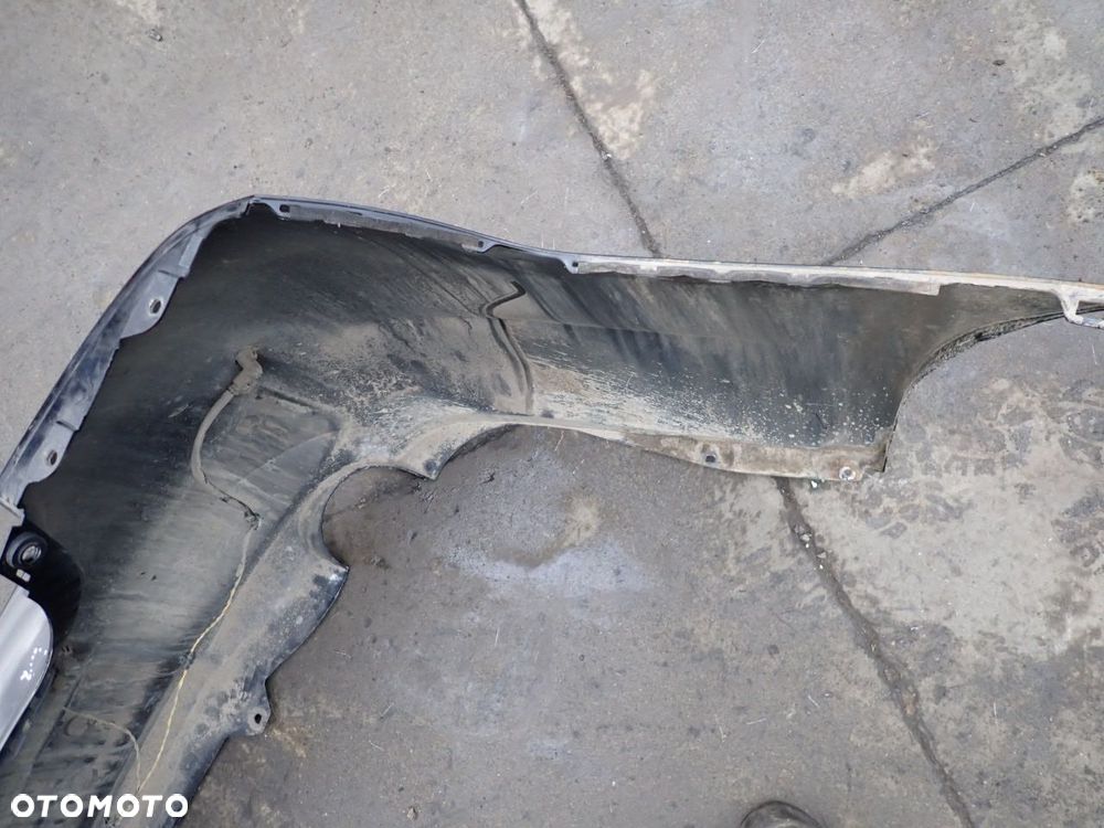 ZDERZAK TYŁ INFINITI M37X KOL: GAC - 23