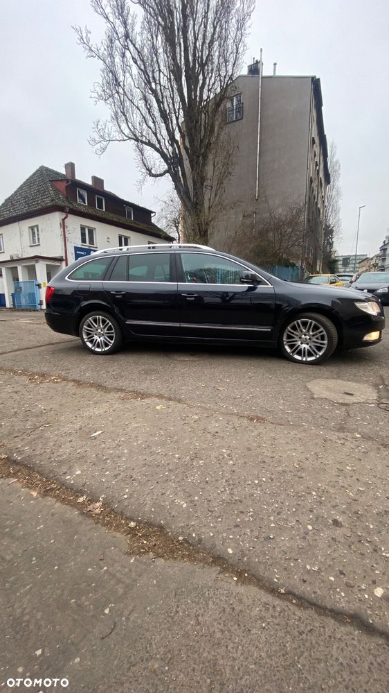 Skoda Superb 2.0 TDI DSG FAMILY - 5