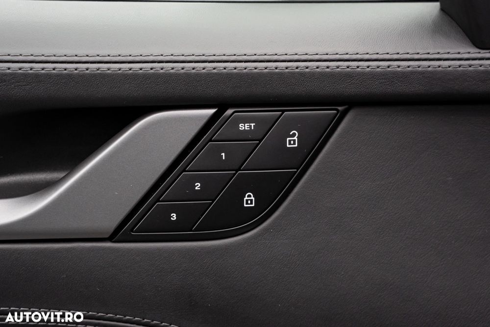 Porsche 911 Carrera PDK - 36