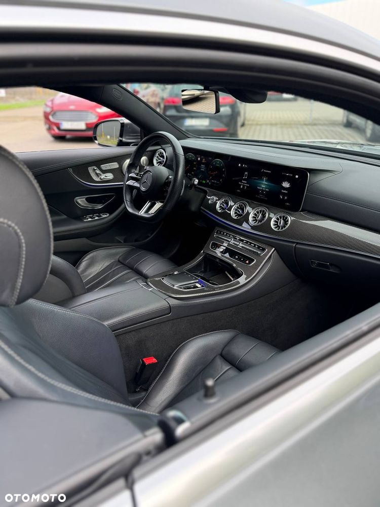 Mercedes-Benz Klasa E 200 4-Matic 9G-TRONIC - 5