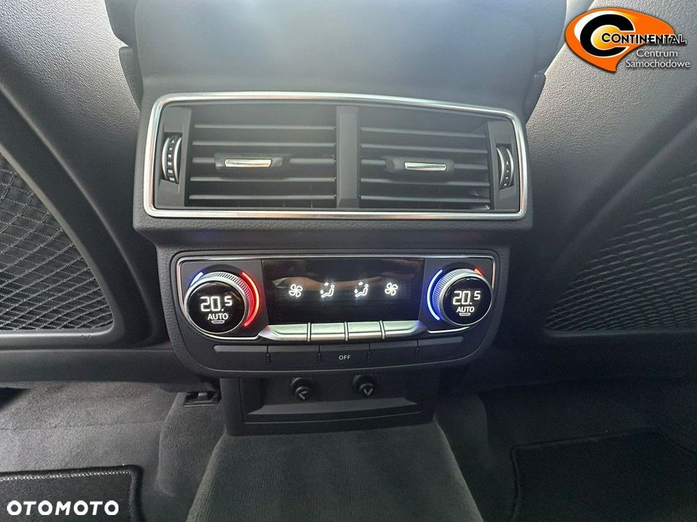 Audi Q7 - 10
