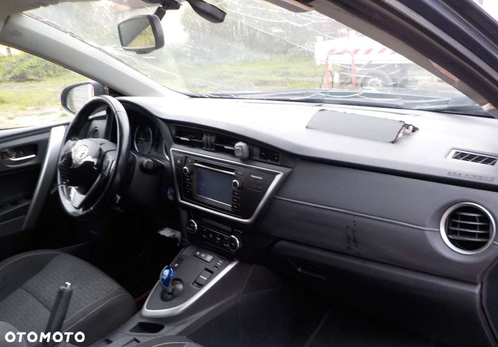 Toyota Auris - 15