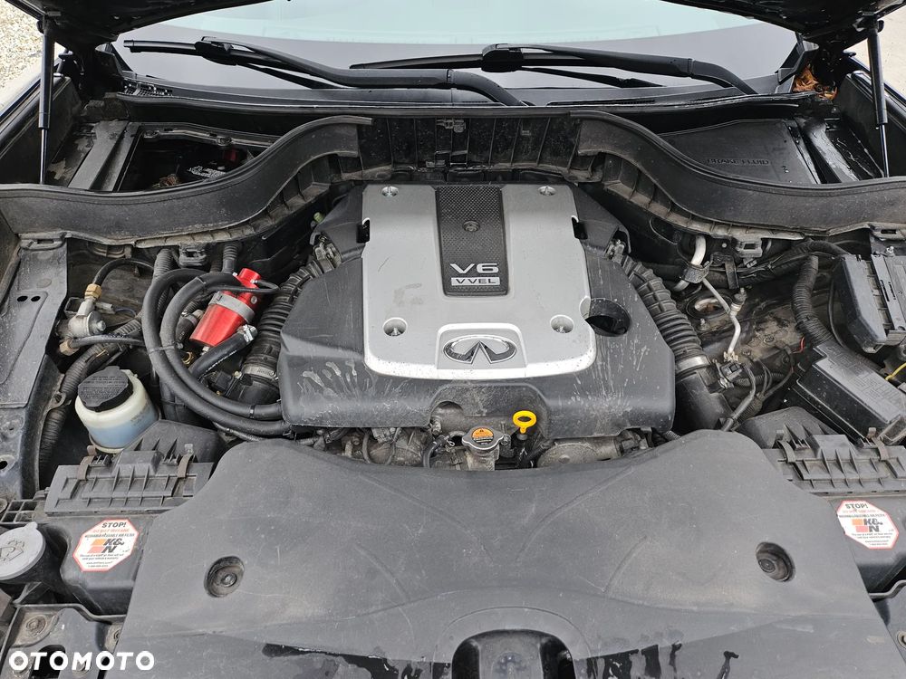 Infiniti QX70 3.7 AWD GT - 19