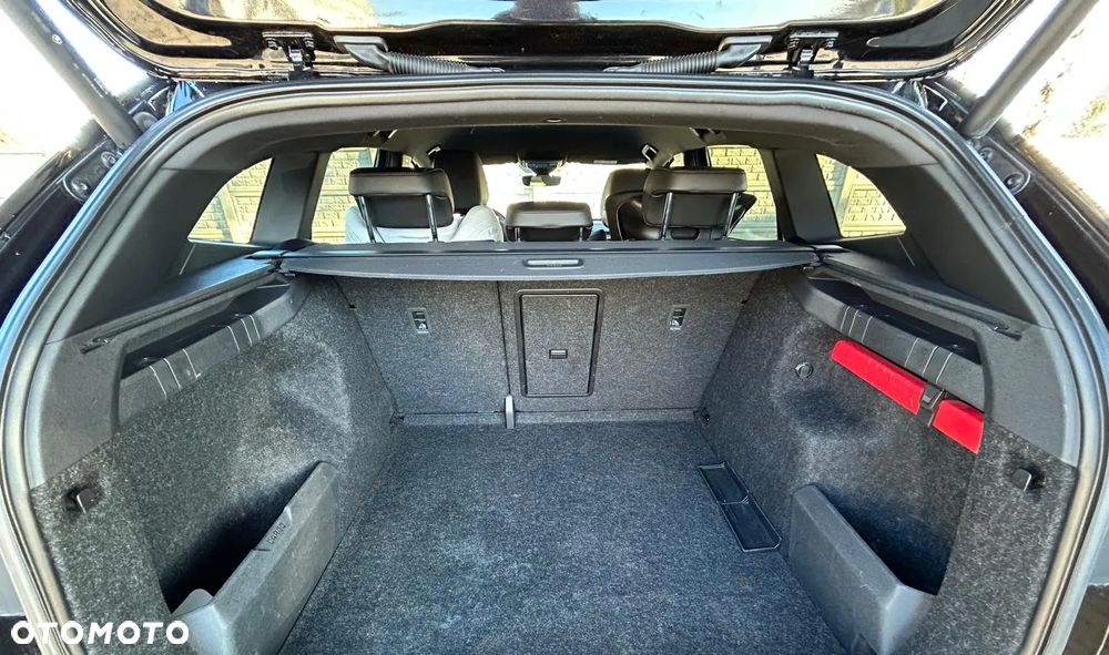 Skoda Enyaq 60 62kWh Founders - 25