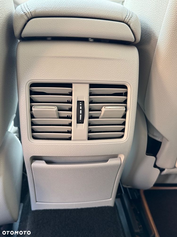 Mercedes-Benz GLA 250 4-Matic - 30