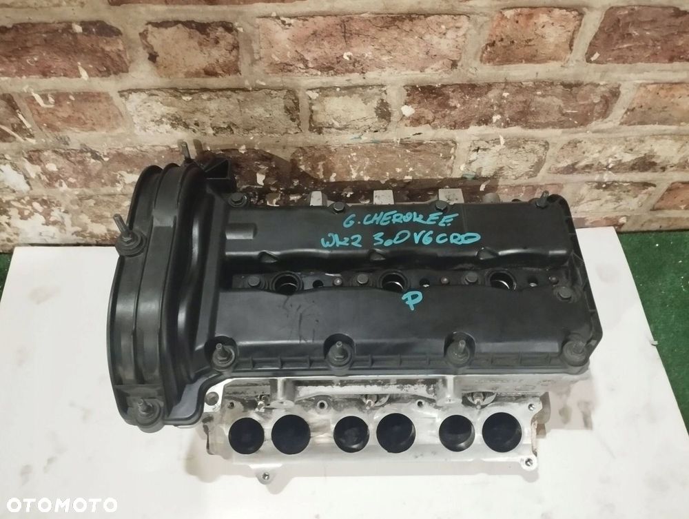 PRAWA GŁOWICA SILNIKA 903528084F JEEP GRAND CHEROKEE WK2 3.0 CRD V6 - 9