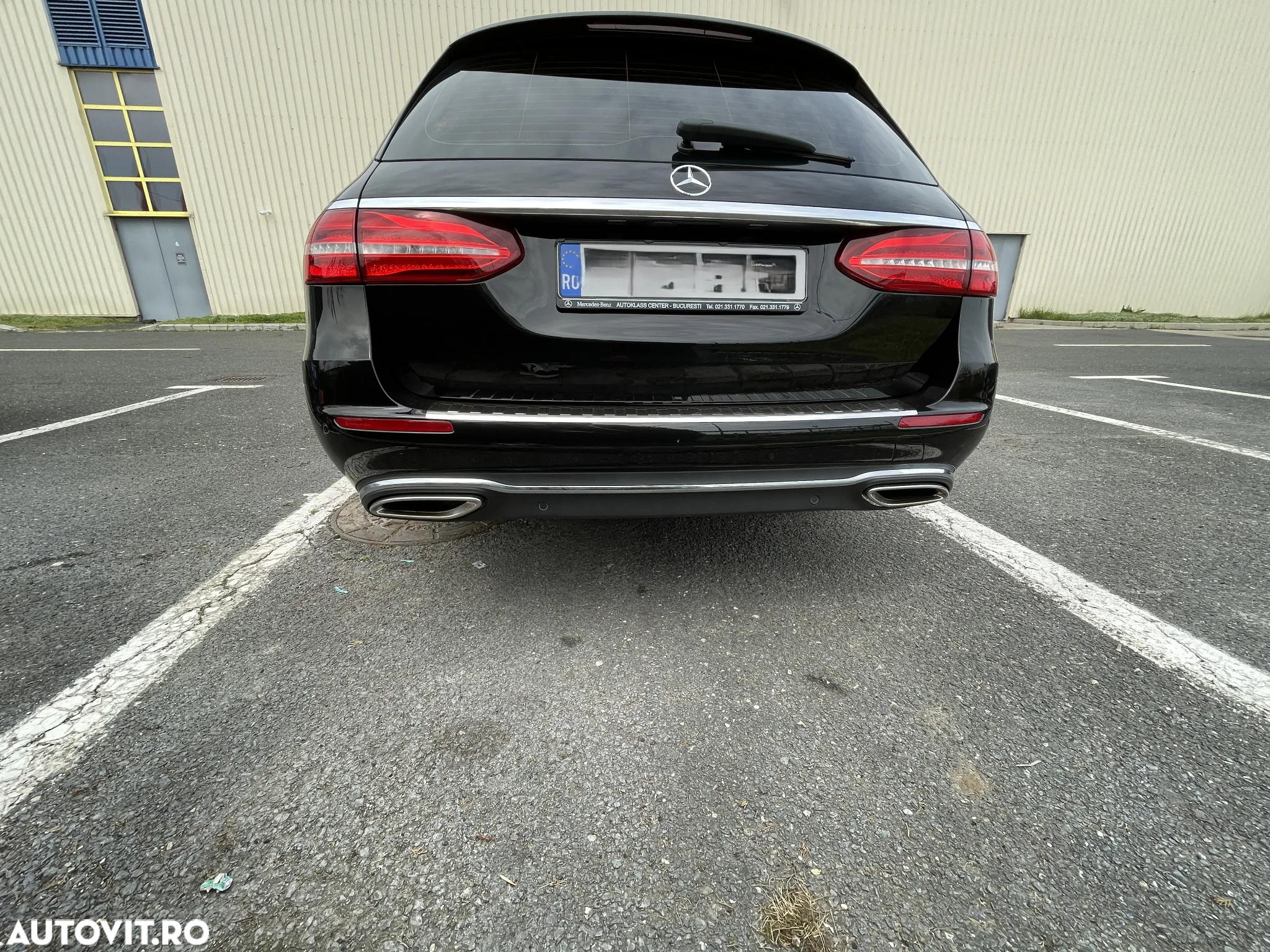 Mercedes-Benz E 200 4Matic T 9G-TRONIC Avantgarde - 9